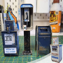 Load image into Gallery viewer, Miniature American Payphone Ornament