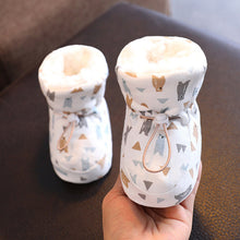 Load image into Gallery viewer, Warm Fur Baby Boots