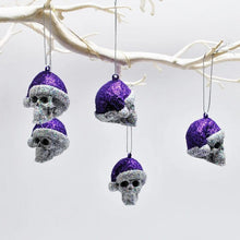 Load image into Gallery viewer, Santa Skull Bauble