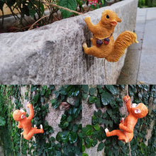 Load image into Gallery viewer, Rope Climbing Squirrel Resin Statue Figurine Ornament
