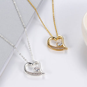 Heart Inlaid Zircon Necklace